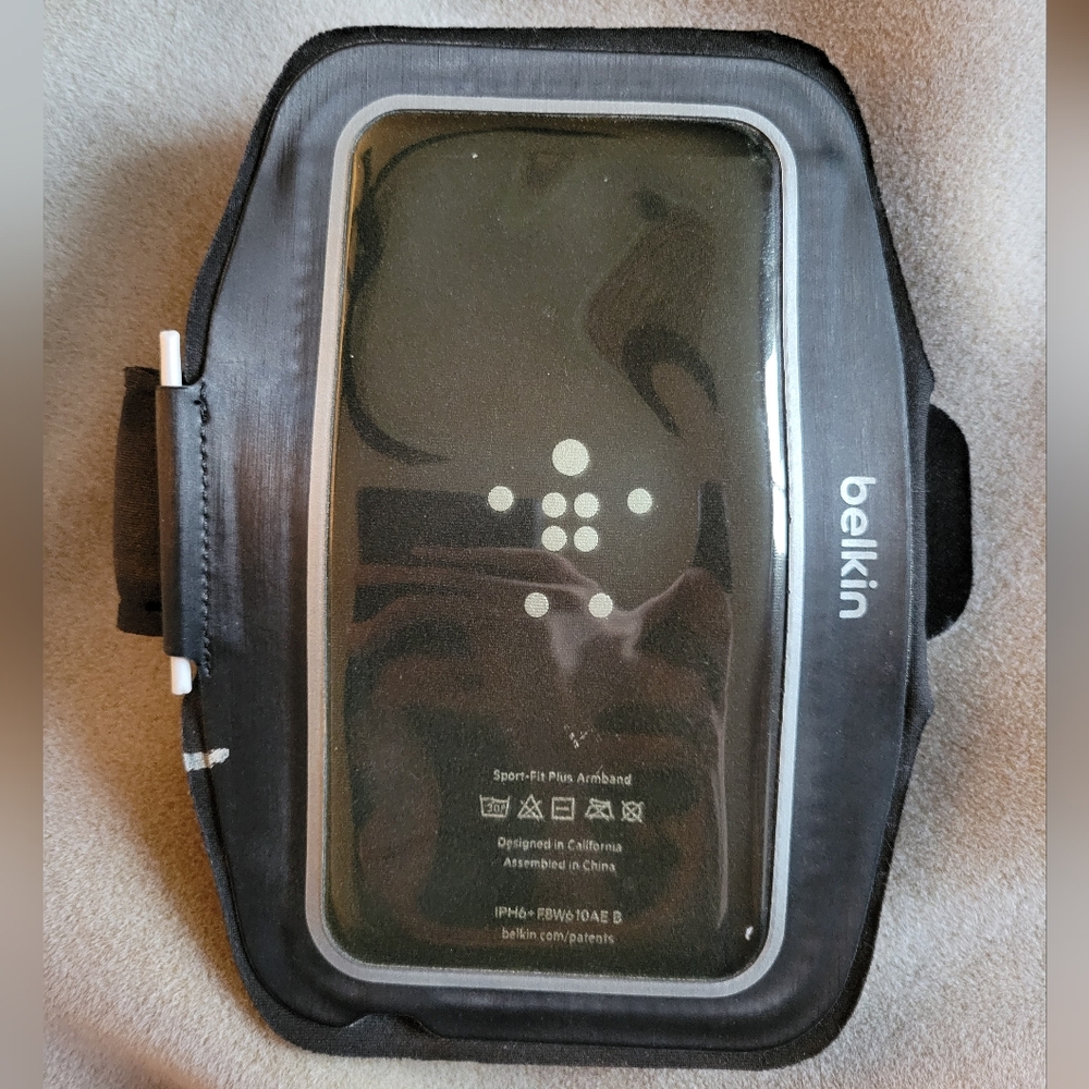 Belkin brand phone arm band, adjustable size